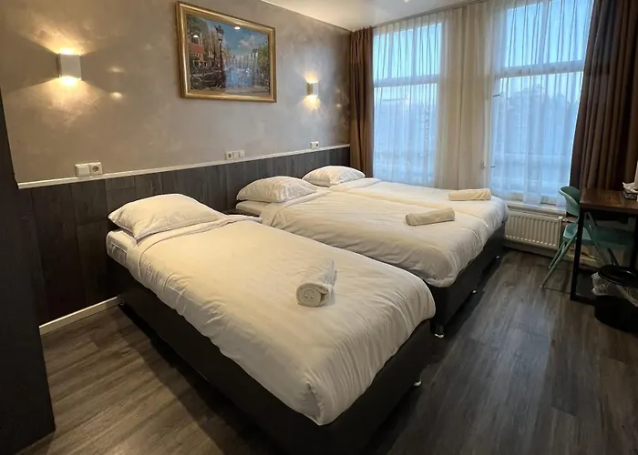 Dam Hotel
